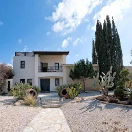 Villa 5 Star Villa For Rent In Cyprus, Paphos Villa 1157